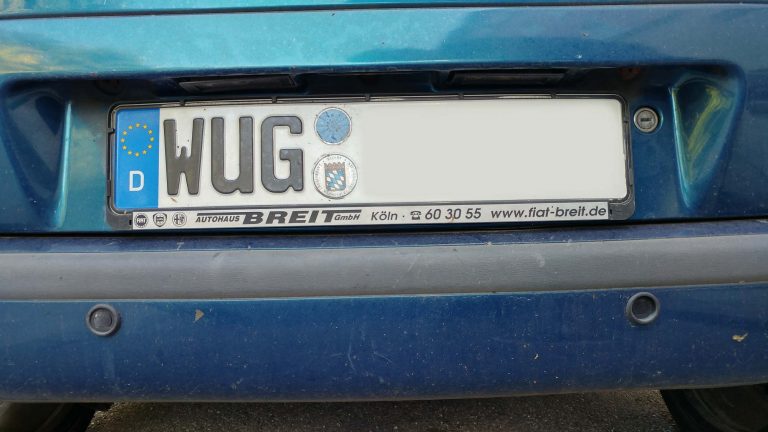 Auto mit dem Kennzeichen WUG