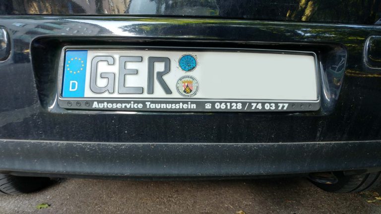 Auto mit dem Kennzeichen GER