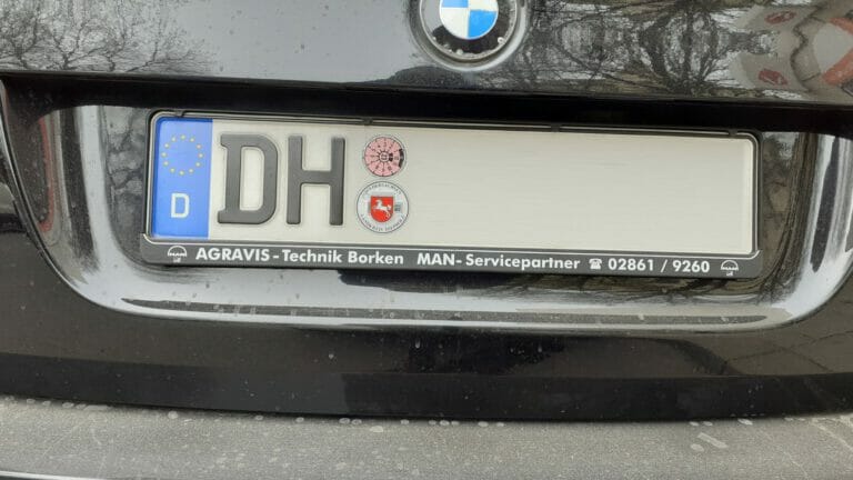 Wofür steht das Auto-Kennzeichen DH?