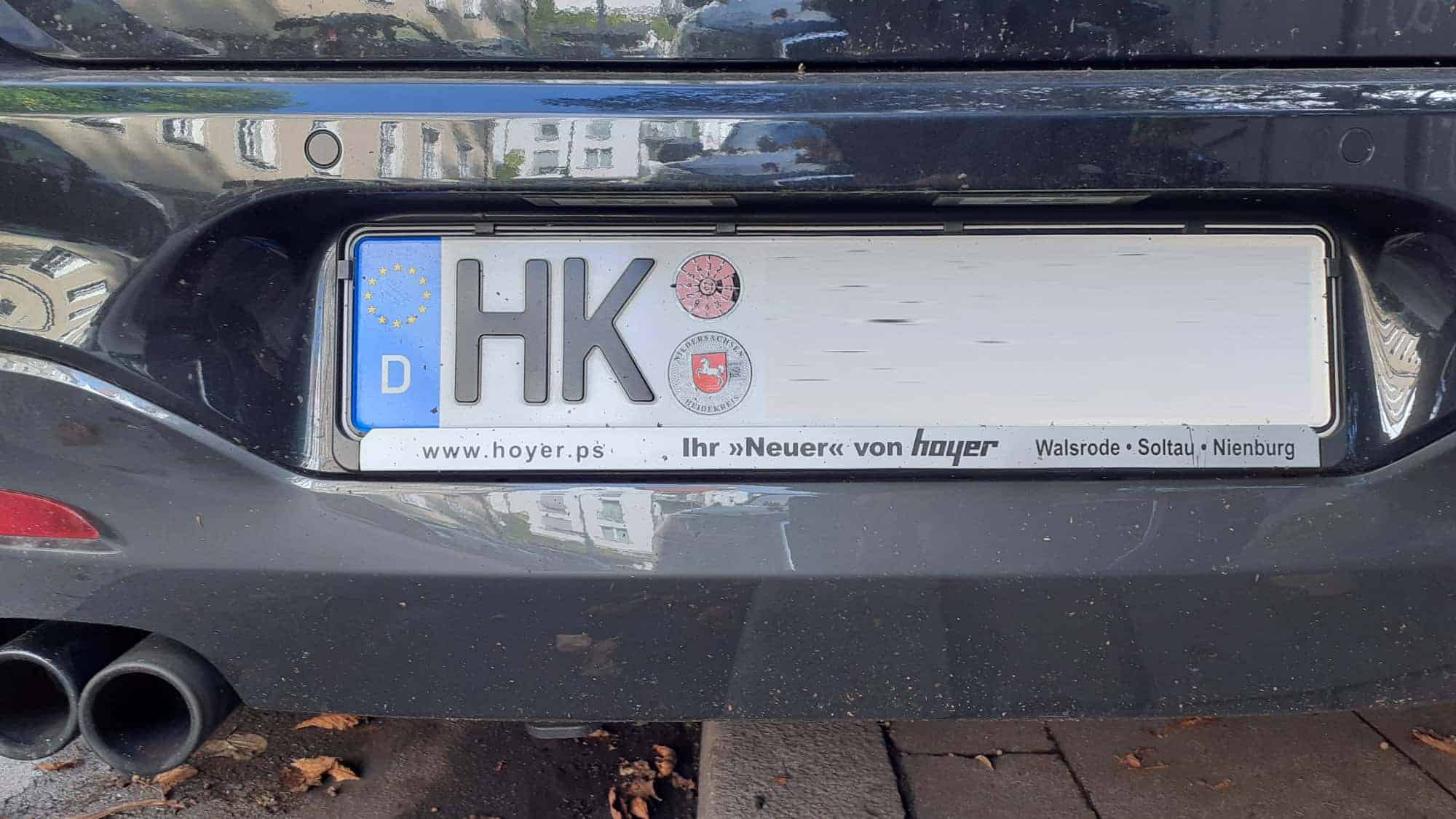 Auto-Kennzeichen Hei-No, Stadt Heide in Schleswig-Holstein Stock